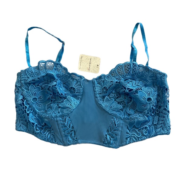 Free People Other - NWT Free People Blue Lace Scalloped Longline Bralette Large